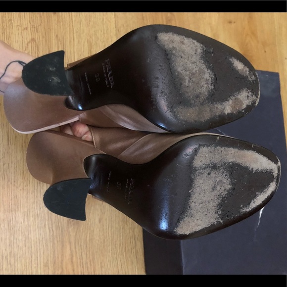 Prada heels - Picture 5 of 6